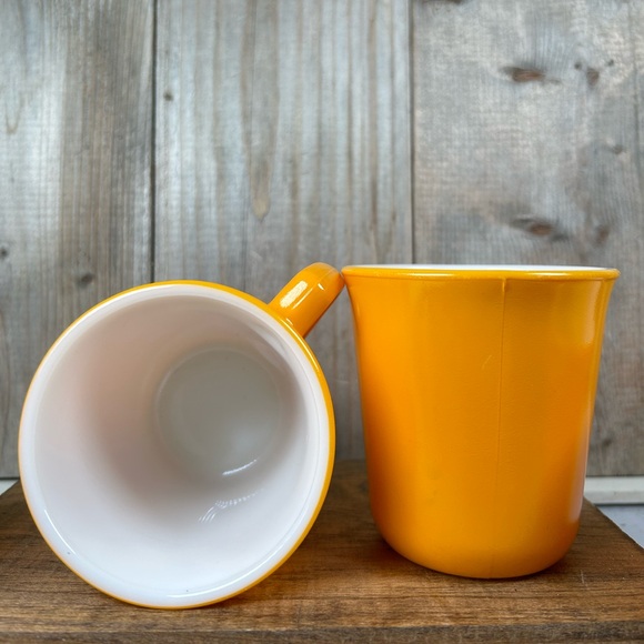 Vintage Corning Set of 4 Mugs - Picture 9 of 16